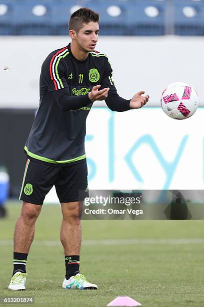 Isaac Brizuela of Mexico throws a ball during a training session at Nissan Stadium on October 07, 2016 in Nashville, Tennesse, United States.