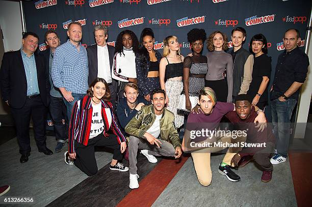 Steven Moffat, Brian Minchin, Patrick Ness, Peter Capaldi, Vivian Oparah, Pearl Mackie, Hannah Marks, Jade Eshete, Fiona Dourif, Samuel Barnett,...