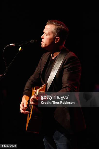 Jason Isbell performs during The 2016 New Yorker Festival at Gramercy Theatre on October 7, 2016 in New York City.