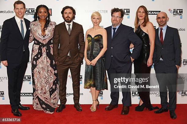 Kevin Walsh, Kimberly Steward, Casey Affleck, Michelle Williams, Kenneth Lonergan, Lauren Beck and guest attend the 'Manchester By The Sea'...