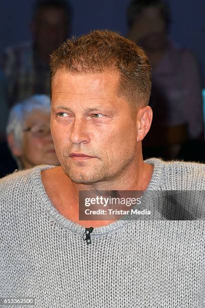 German actor and producer Til Schweiger during the 'NDR Talk Show' Photocall on October 7, 2016 in Hamburg, Germany.