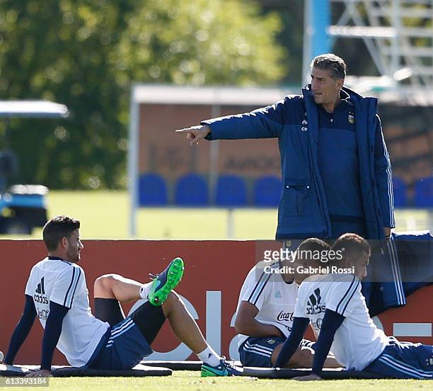 Edgardo Bauza coach of Argentina gives instructions during a training session at Argentine Football Association 'Julio Humberto Grondona' training...