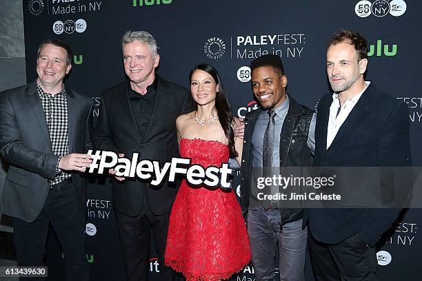 Rob Doherty 207 Aidan Quinn Elementary Stock Photos, High-Res Pictures, and Images ...