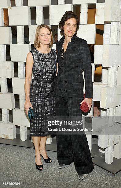 Actress Jodie Foster and Photographer Alexandra Hedison, both wearing Bottega Veneta, attend the Hammer Museum 14th Annual Gala In The Garden with...
