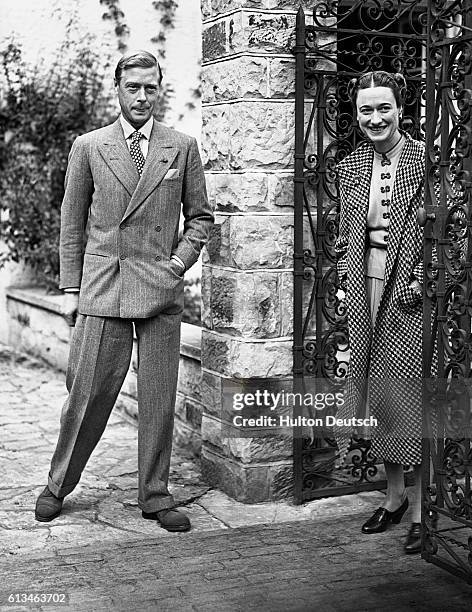 Duke & Duchess Of Windsor At Their Temporary Home - Ashdown Forest, Sussex.