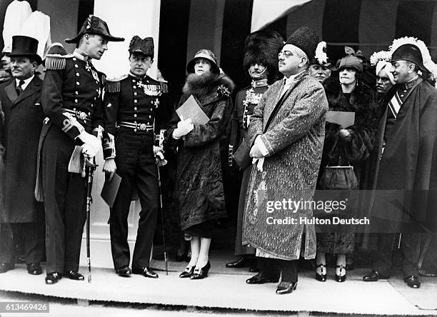 British sea commander and statesman Lord Louis Mountbatten and Aga Khan III , Imam of the Ismaili sect of Muslims and owner of several Derby race...