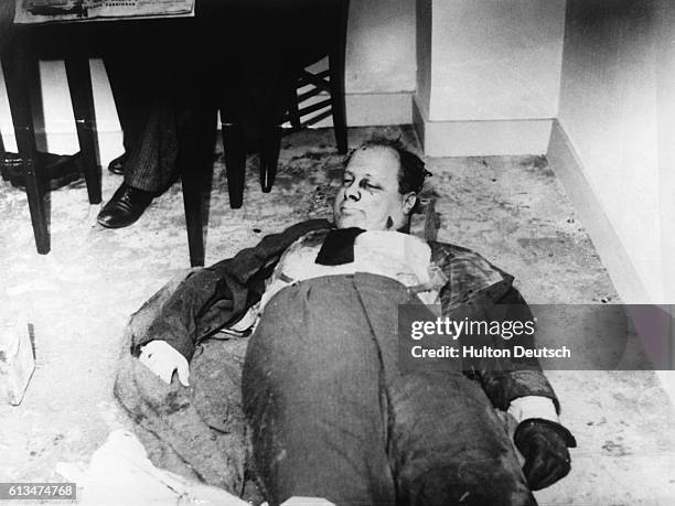 The body of Carlo Roselli, the chief enemy of Mussolini, found murdered with his brother in France. | Location: Couterne, Orne Department, France.