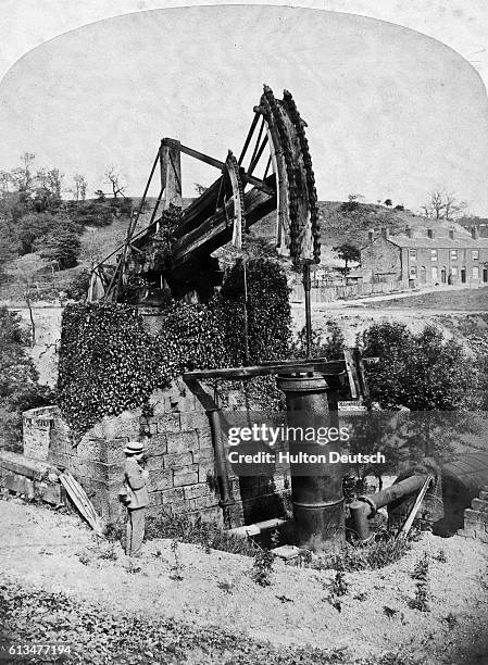 Watt's first engine, Fairbottom. Engine of the first type, perfected in 1774 .