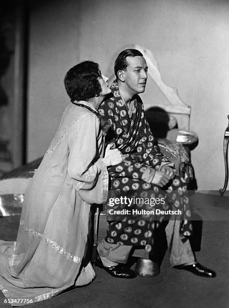 Noel Coward and Lilian Braithwaite in a scene from the 1924 production of The Vortex.