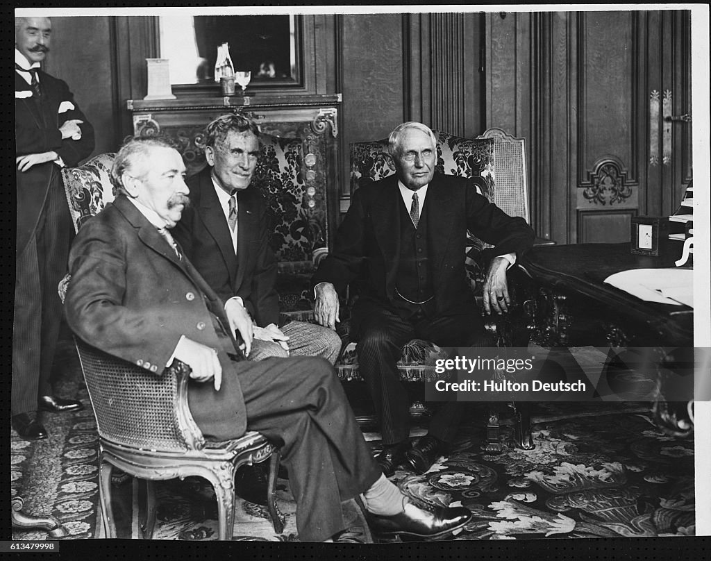 Kellogg Briand Pact Signed