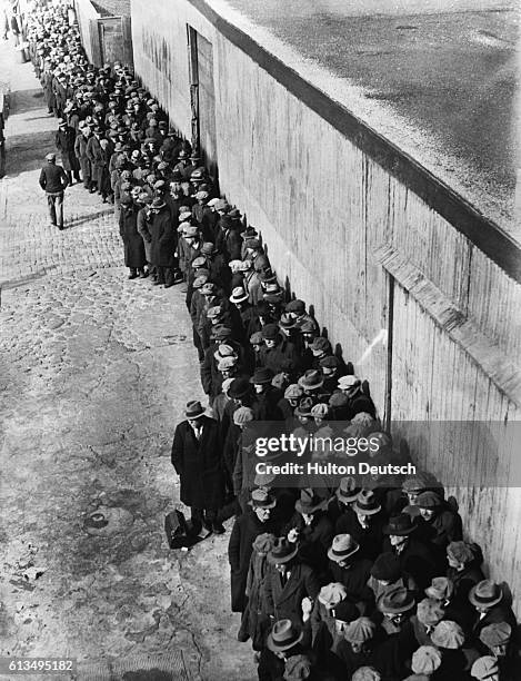 Soup Line 27 Great Depression Soup Line Stock Photos, High-Res Pictures, and ...