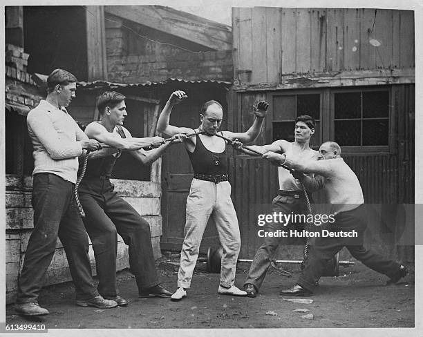 Rope Entwined Photos and Premium High Res Pictures - Getty Images