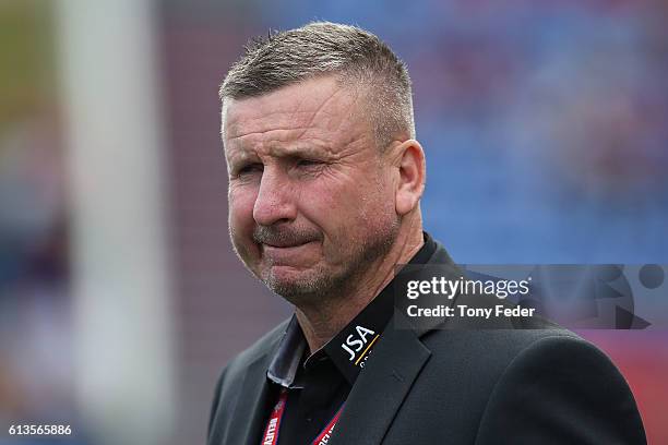 Mark Jones coach of the Jets during the round one A-League match between the Newcastle Jets and Adelaide United at Hunter Stadium on October 9, 2016...