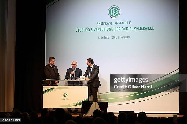 Willi Schulz speaks during Club 100 & Fair Ist Mehr - Awarding Ceremony at Curio Haus on October 8, 2016 in Hamburg, Germany.