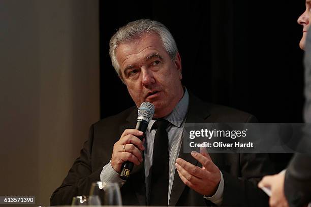 Peter Frymuth speaks during Club 100 & Fair Ist Mehr - Awarding Ceremony at Curio Haus on October 8, 2016 in Hamburg, Germany.