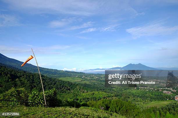 clear blue sky over top of mt salak. puncak pass, west java. 1 hour from bogor. - puncak pass stock pictures, royalty-free photos & images