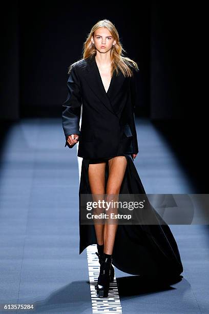 Model walks the runway at the Vera Wang Collection show at The Arc, Skylight at Moynihan Station on September 13, 2016 in New York City.