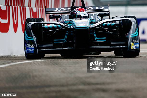 Adam Ruck Racing Driver Adam Carroll (Racing Driver) Photos and Premium High Res Pictures ...