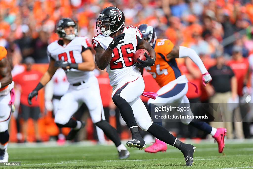 Atlanta Falcons v Denver Broncos