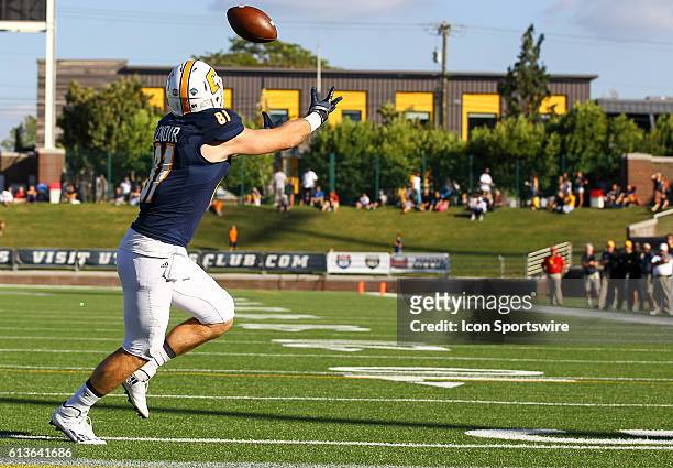 Chattanooga Mocs tight end Bailey Lenoir catches a touchdown pass during the second half of the NCAA football game between UT Chattanooga and Mercer...