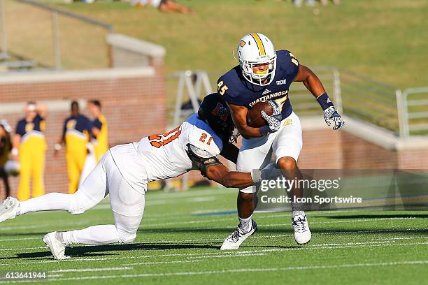 Chattanooga Mocs wide receiver James Stovall in action during the NCAA football game between UT Chattanooga and Mercer University. Chattanooga...