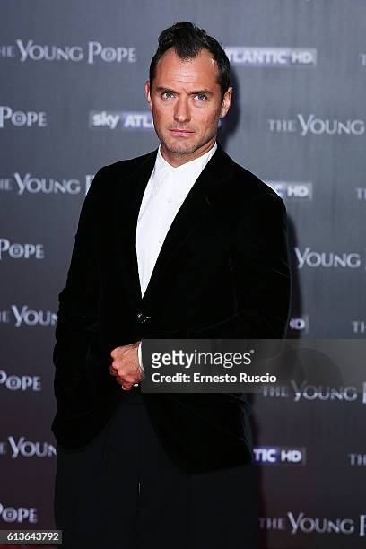 Actor Jude Law walks the red carpet at 'The Young Pope' premiere at The Space Cinema on October 9, 2016 in Rome, Italy.