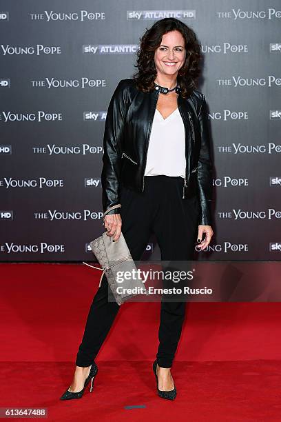 Chiara Giordano walks the red carpet at 'The Young Pope' premiere at The Space Cinema Moderno on October 9, 2016 in Rome, Italy.