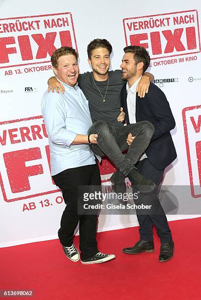Roland Schreglmann, Jascha Rust and Lucas Reiber during the premiere of the film 'Verrueckt nach Fixi' at Mathaeser Kino on October 9, 2016 in...