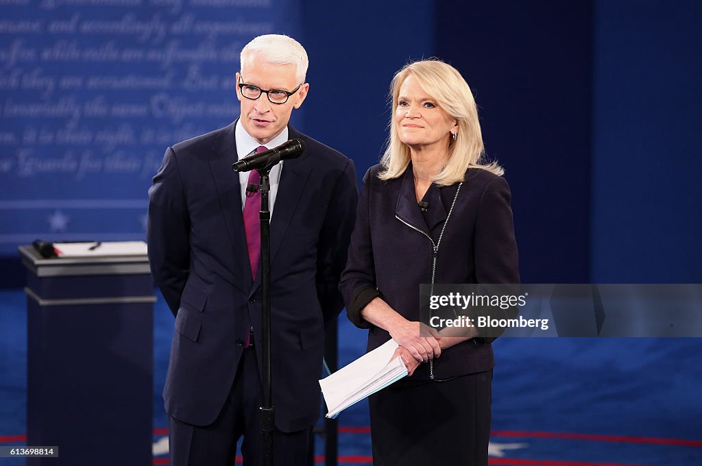 Candidates Hillary Clinton And Donald Trump Hold Second Presidential Debate At Washington University