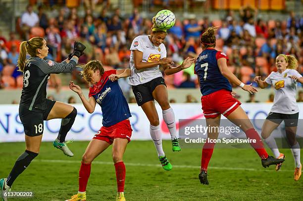 Flash forward Lynn Williams hits a second half header for a goal during the 2016 NWSL Championship soccer match between WNY Flash and Washington...