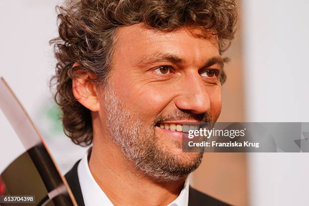 Opera Singer Jonas Kaufmann attends the ECHO Klassik 2016 at Konzerthaus Am Gendarmenmarkt on October 09, 2016 in Berlin, Germany.