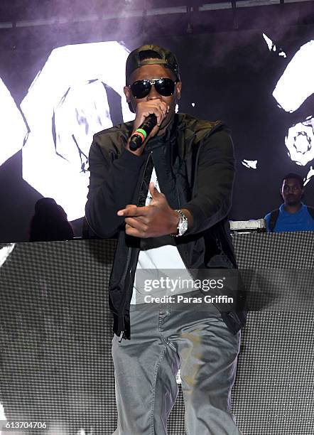 Two Pack Shocker Rapper Silkk The Shocker Photos and Premium High Res Pictures - Getty Images
