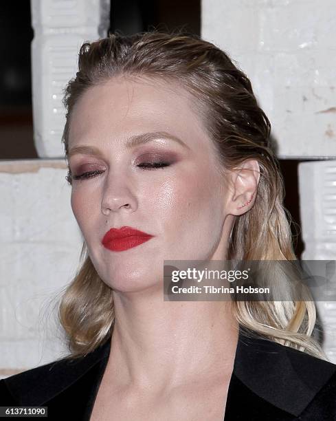 January Jones, makeup detail, attends the Hammer Museum's 14th annual Gala In The Garden at Hammer Museum on October 8, 2016 in Westwood, California.