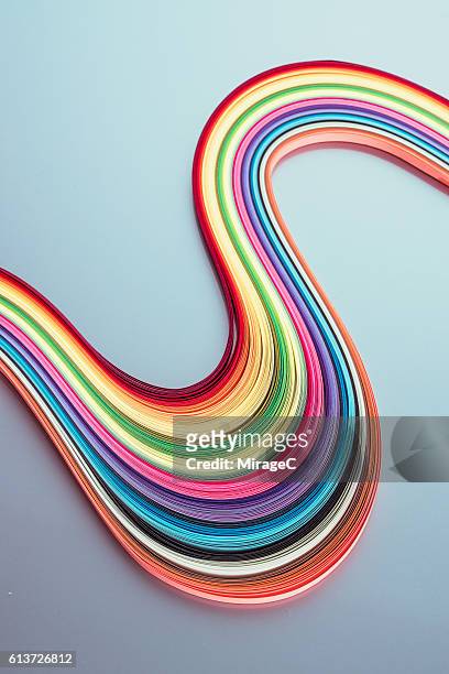 S-shape Curved Colorful Paper