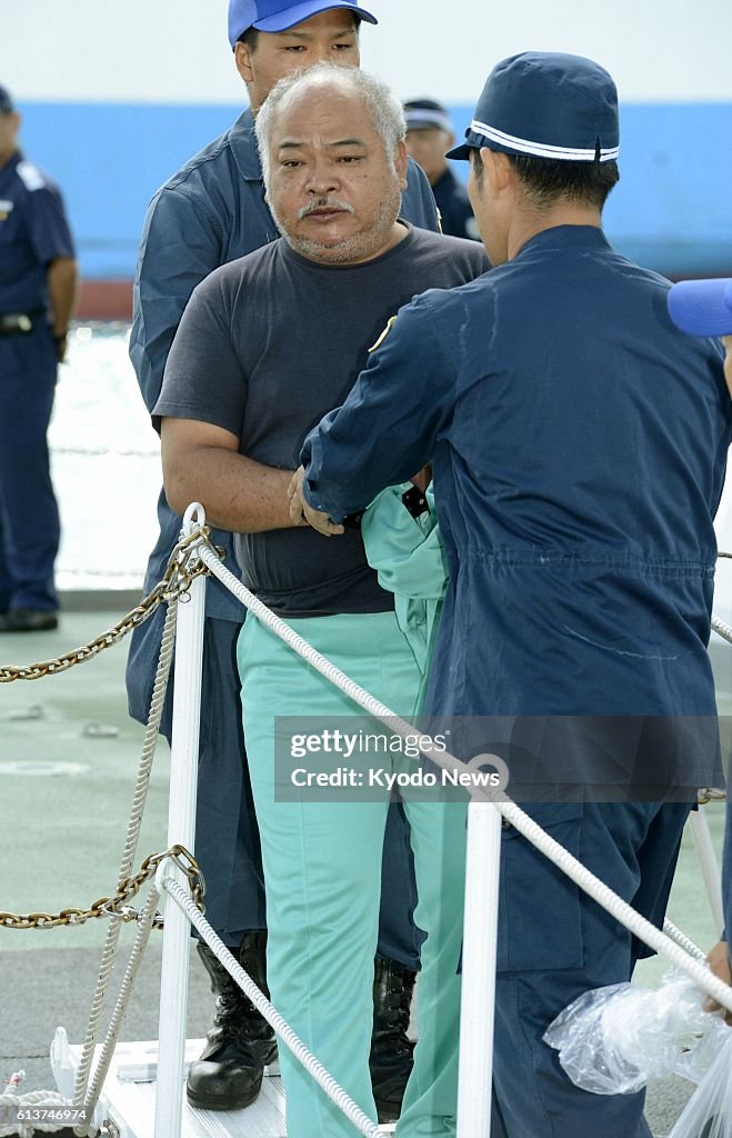 H.K. activists nabbed after landing Senkaku isle