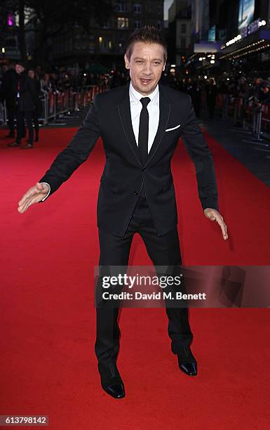 Jeremy Renner attends the 'Arrival' Royal Bank Of Canada Gala screening during the 60th BFI London Film Festival at Odeon Leicester Square on October...