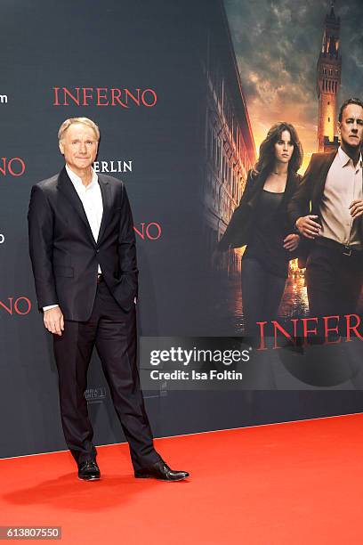 Author Dan Brown attends the German premiere of the film 'INFERNO' at Sony Centre on October 10, 2016 in Berlin, Germany.