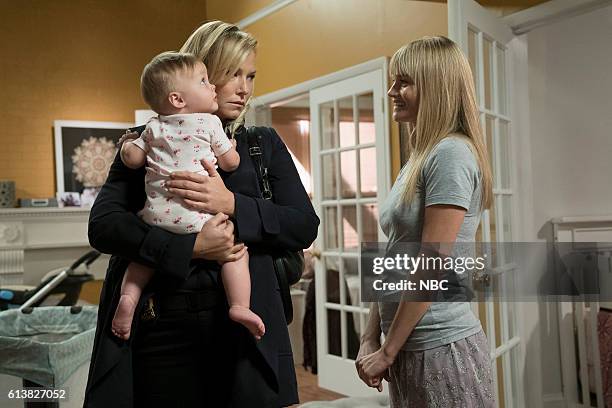 Heightened Emotions" Episode 1805 -- Pictured: Kelli Giddish as Amanda Rollins, Lindsay Pulsipher as Kim Rollins --