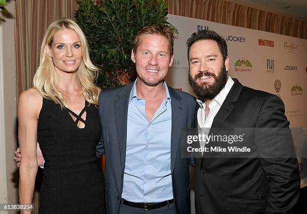 Catriona McGinn, editorial director at Men's Fitness David Zinczenko and actor Mark-Paul Gosselaar attend MEN'S FITNESS Celebrates the 2016 GAME...