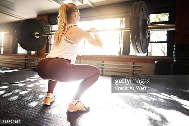 keeping her glutes tightened and toned - beautiful bums imagens e fotografias de stock