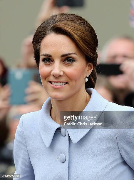 Catherine, Duchess of Cambridge arrives at the Mauritshuis Gallery during a solo visit to the Hague on October 11, 2016 in the Hague, Netherlands