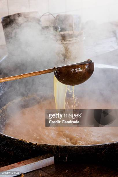 production molasses, brown sugar - aquiraz stockfoto's en -beelden