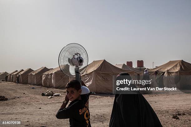 The 2nd of JUNE 2016."n1700 families fled I.S controlled areas of Fallujah since the 21th of May 2016 , the beginning of the advance of the Popular...