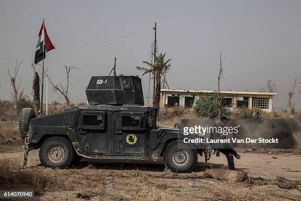 The 4th of June 2016."nThe head of the Golden Division"u2019s advance, the Special Forces of the ICTF progress in Fallujah"u2019s suburbs. "n"nPhoto...