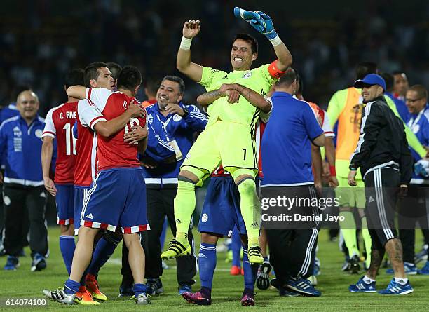 Justo Villar goalkeeper of Paraguay celebrates with teammates after a match between Argentina and Paraguay as part of FIFA 2018 World Cup Qualifiers...