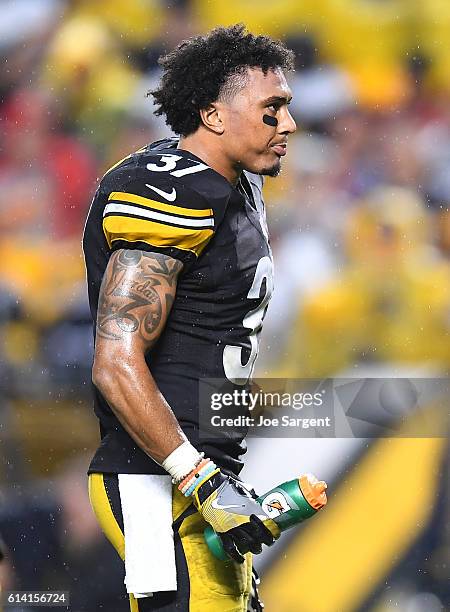 Jordan Dangerfield of the Pittsburgh Steelers in action during the game against the Kansas City Chiefs at Heinz Field on October 2, 2016 in...