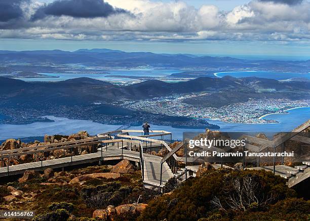 mount wellington, tasmania - hobart stockfoto's en -beelden