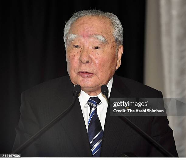 Suzuki Motor Co Chairman Osamu Suzuki speaks during a joint press conference at the Toyota's Tokyo headquarters on October 12, 2016 in Tokyo, Japan....