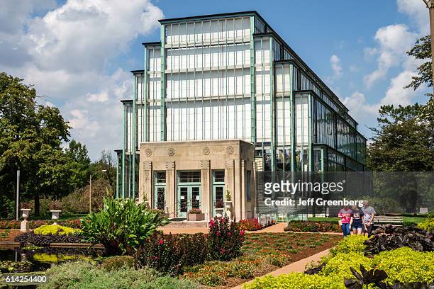 The Jewel Box, greenhouse garden in Forest Park.