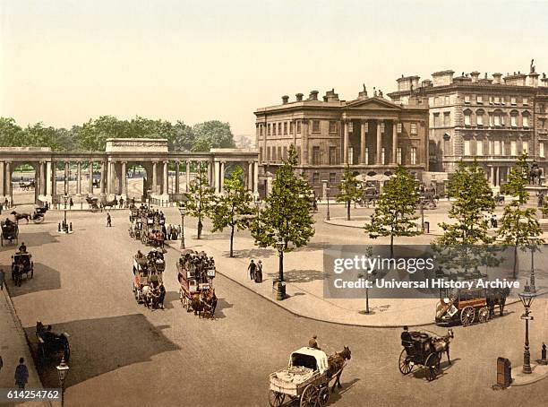 Hyde Park Corner, London, England, UK, Photochrome Print, circa 1900.